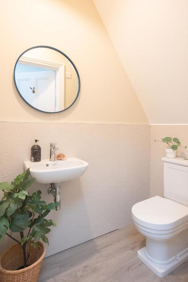Spacious 3Br Victorian Cheltenham Loft Flat In Cotswolds - Free Parking Apartamento Exterior foto
